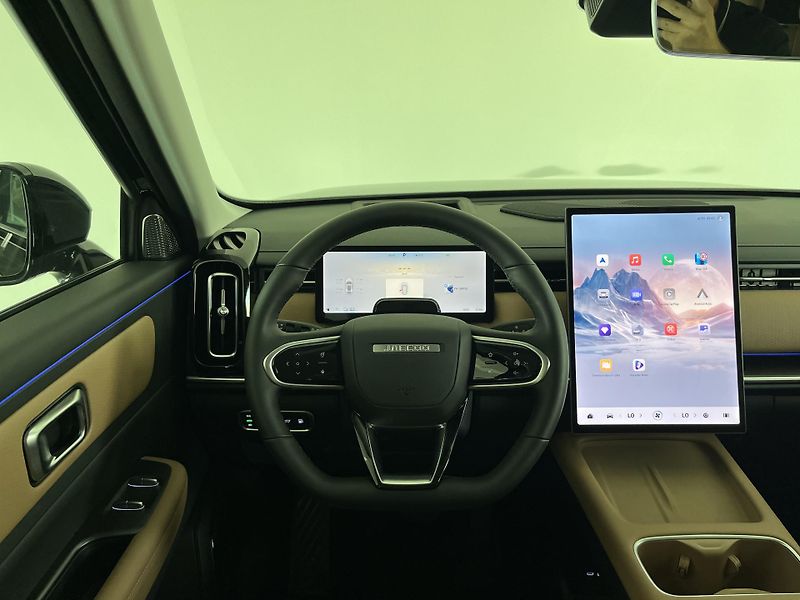 Jaecoo 7 (2025) PHEV (EXCLUSIVE BROWN) - fotka 13 z 18