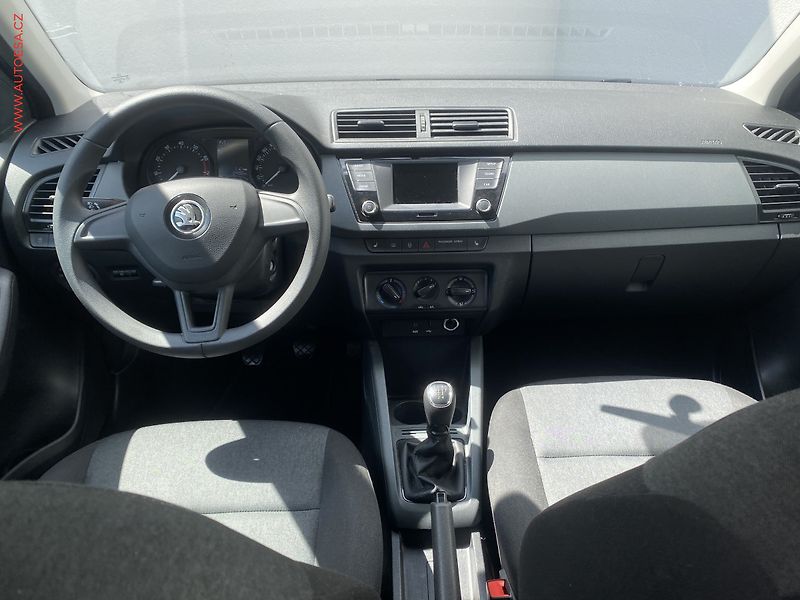 Škoda Fabia (2018) 1.0 TSi, Active, +kola - fotka 8 z 17