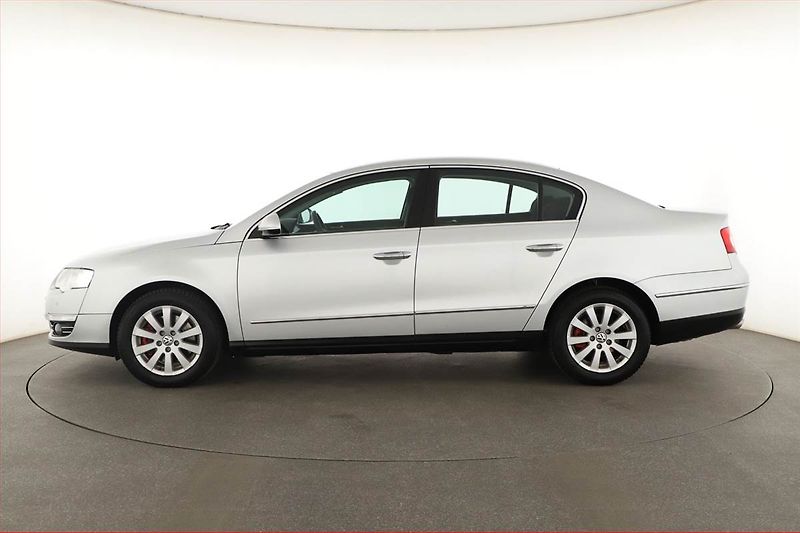 Volkswagen Passat (2009) 1.4 TSI, Tempomat - fotka 3 z 15