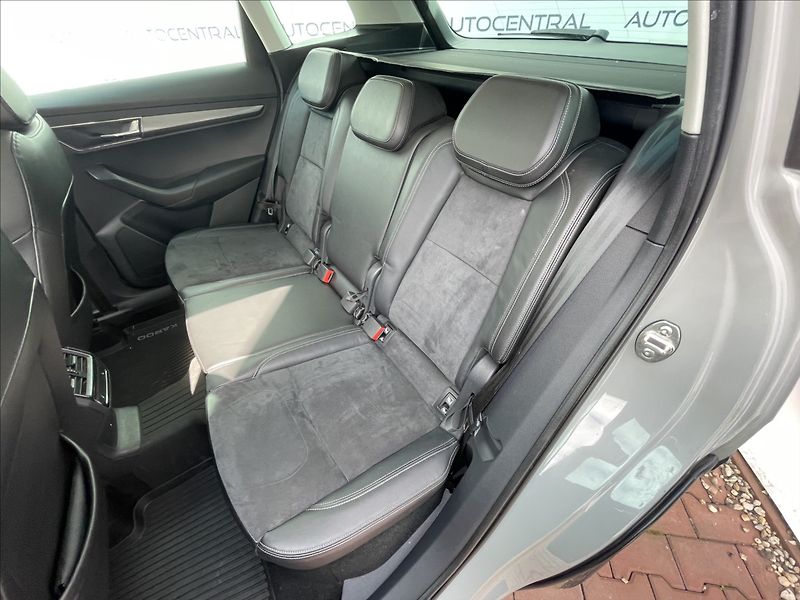 Škoda Karoq 2,0 2,0TDi,110kW,STYLE.,4x4,DS - fotka 32 z 35