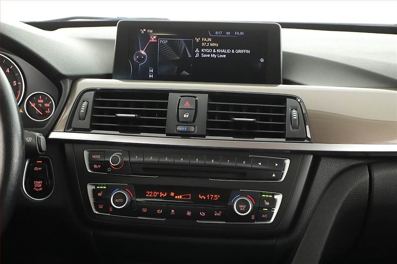 BMW Řada 3 (2014) 320 d xDrive, 4X4, Automat - fotka 11 z 20