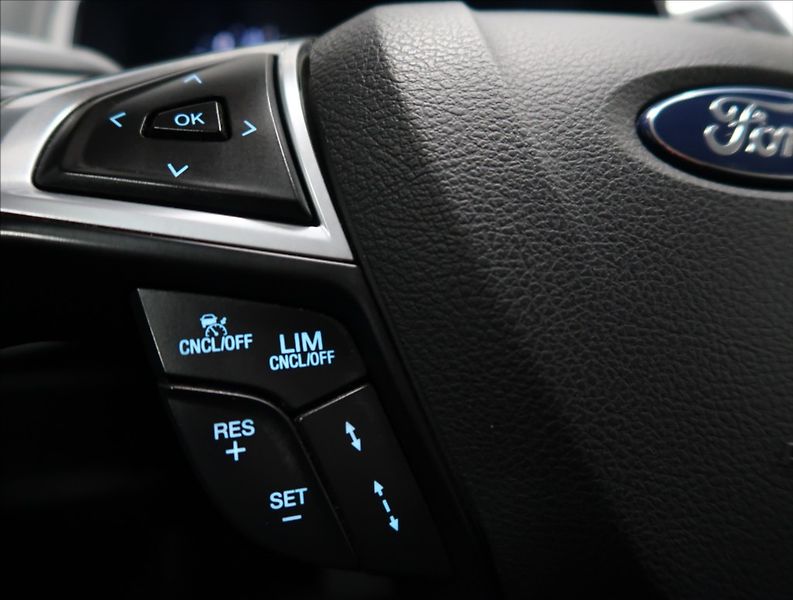 Ford S-MAX 2,0 EcoBlue NAVI KAMERA VÝHŘEV - fotka 14 z 46