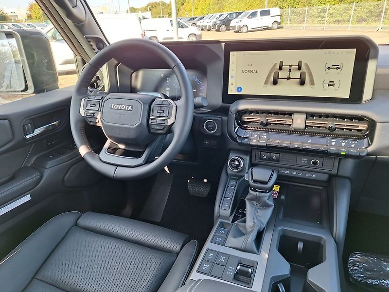 Toyota Land Cruiser MY 2027 EXECUTIVE Skyview 2.8D - fotka 8 z 13
