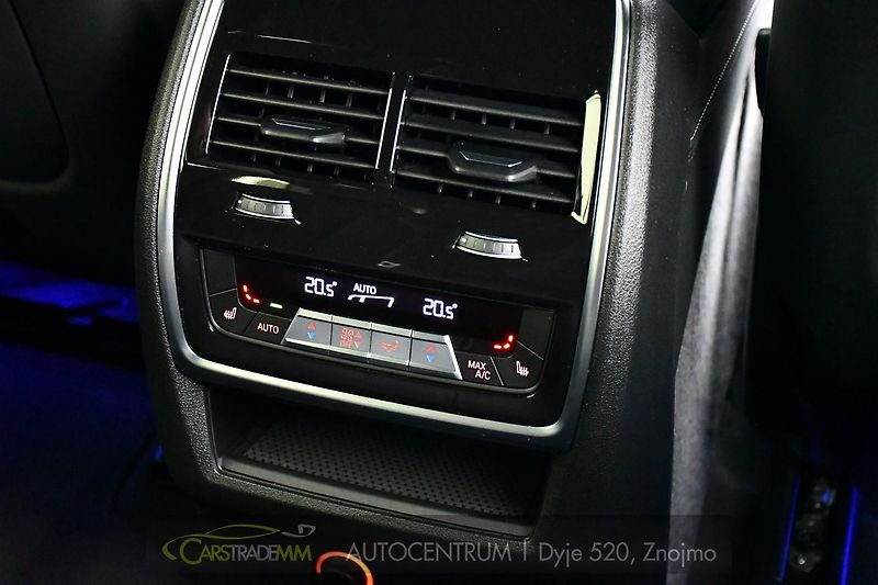 BMW X5 X5 M Competition - fotka 57 z 71