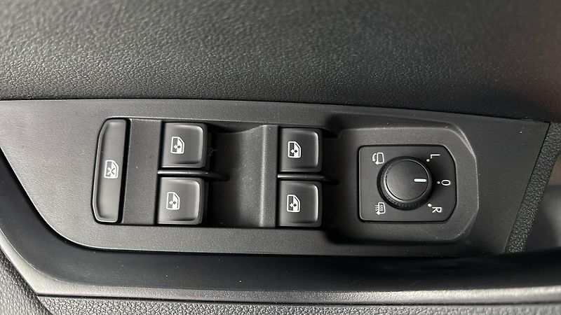 Škoda Karoq 2.0 TDI DSG Style - fotka 21 z 28