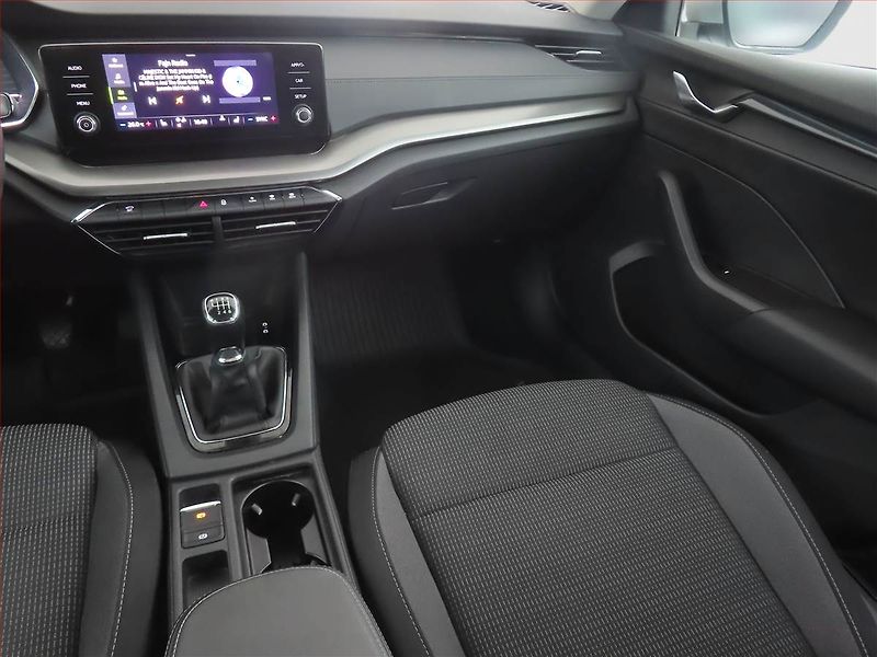 Škoda Octavia (2022) Ambition 2.0 TDI, ČR,1.maj - fotka 8 z 15