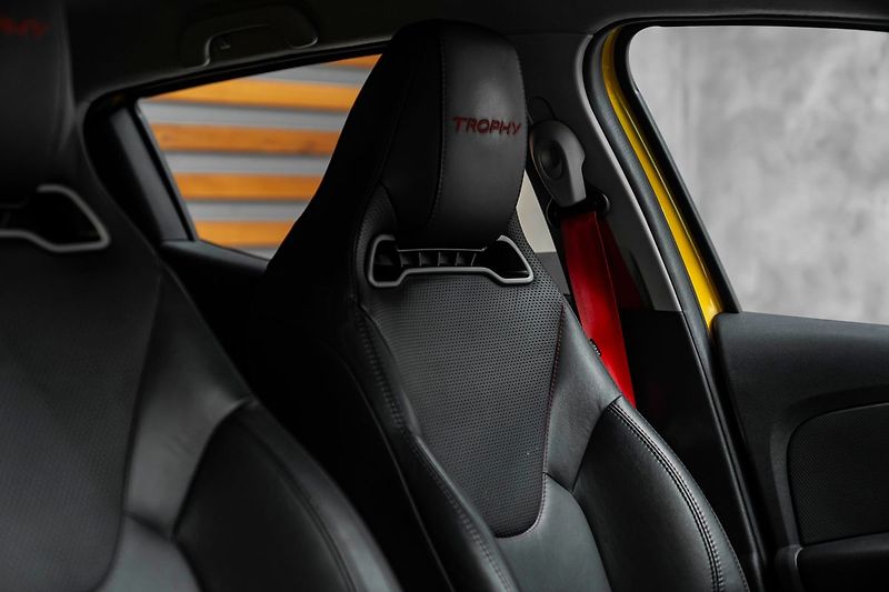 Renault Clio RS Trophy - fotka 24 z 27