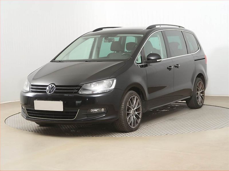 Volkswagen Sharan (2012) 2.0 TDI, Automat, 7 míst - fotka 2 z 19