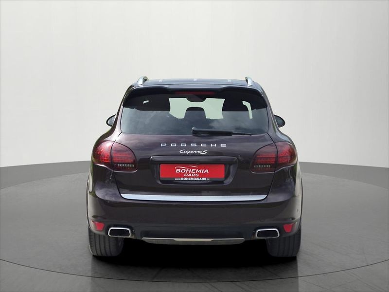 Porsche Cayenne 4,2 TDi V8 S 281 KW 4x4 ČR - fotka 6 z 30