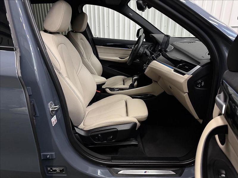 BMW X1 XDRIVE 25E M SPORT PANO 2XALU - fotka 44 z 48