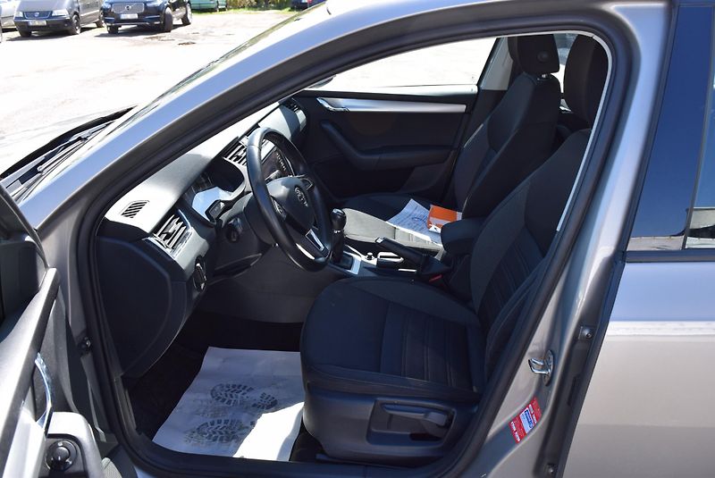 Škoda Octavia (2019) 1.5TSI 110kw AMBI VÝHŘEV NAVI - fotka 19 z 50