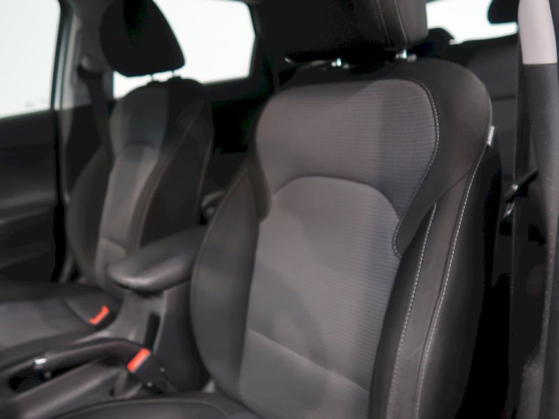 Hyundai i30 (2019) 1.6CRDI 85KW - fotka 14 z 29