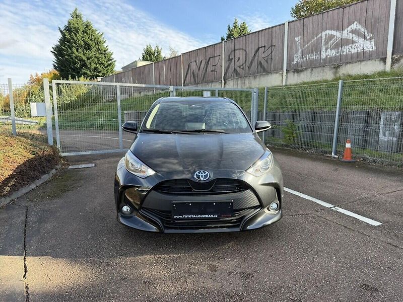 Toyota Yaris 1.5 HEV 116  LIMITED výbava Co - fotka 2 z 7