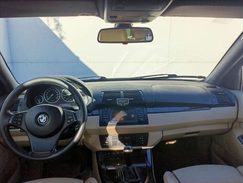BMW X5 3,0 d 4x4 Automat Kůže Tažné - fotka 15 z 35