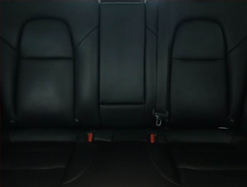 Tesla Model 3 (2021) Long Range 4WD 79kWh, SoH 85% - fotka 10 z 23