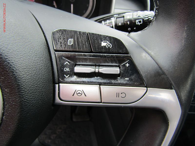 Hyundai Tucson (2021) 1.6 T-GDI, 1.maj,ČR, servis - fotka 16 z 18