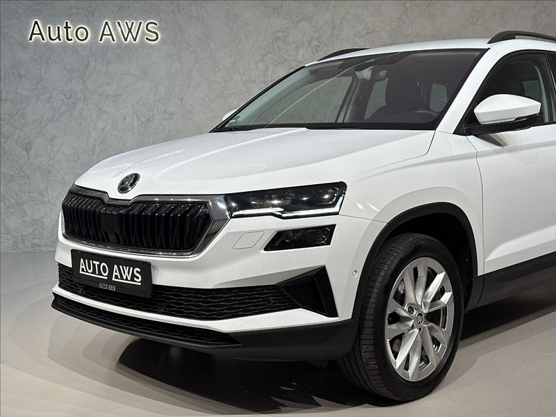 Škoda Karoq 2,0 TDi  DSG 4x4 Style Virtual - fotka 4 z 44