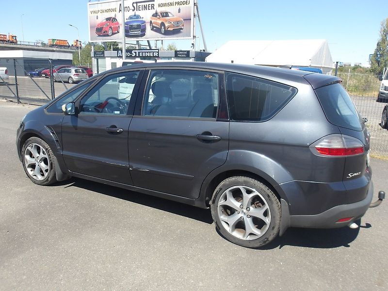 Ford S-MAX 2,0TDCi103kW ČR 1.MAJ.!!! - fotka 3 z 27