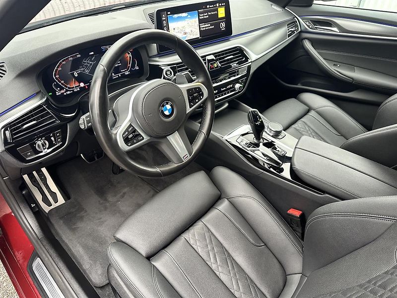 BMW Řada 5 520d xDrive Sedan - fotka 5 z 17