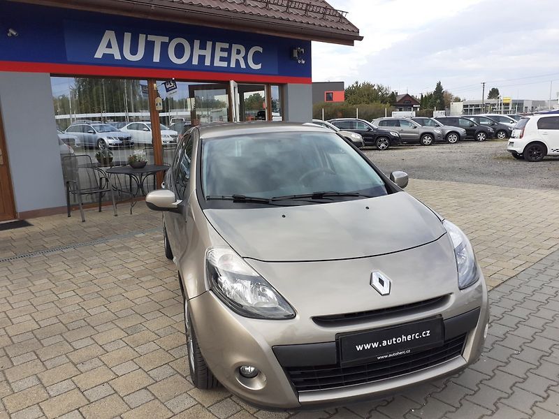 Renault Clio (2009) 1.5 DCi KLIMA - fotka 2 z 20