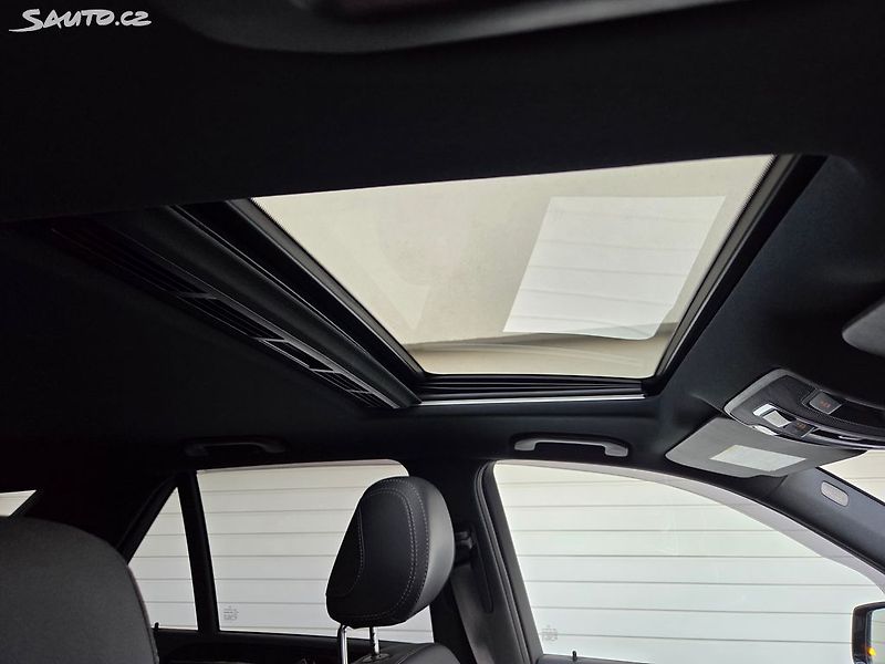 Mercedes-Benz GLE (2019) 400 TOP STAV naj 24 tis.km. - fotka 16 z 48