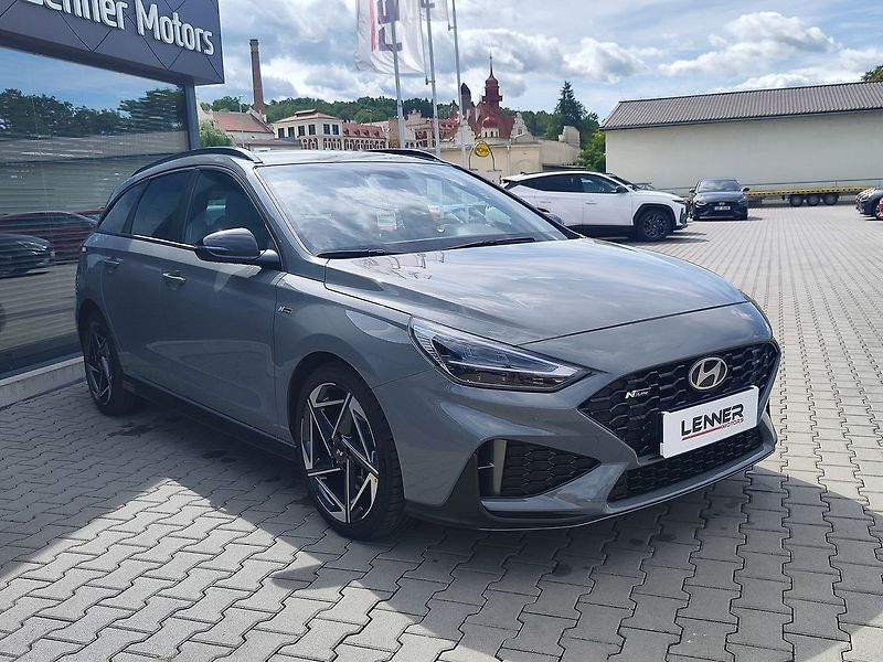 Hyundai i30 1.5 T-GDI/103kW N-Line DCT - fotka 3 z 37