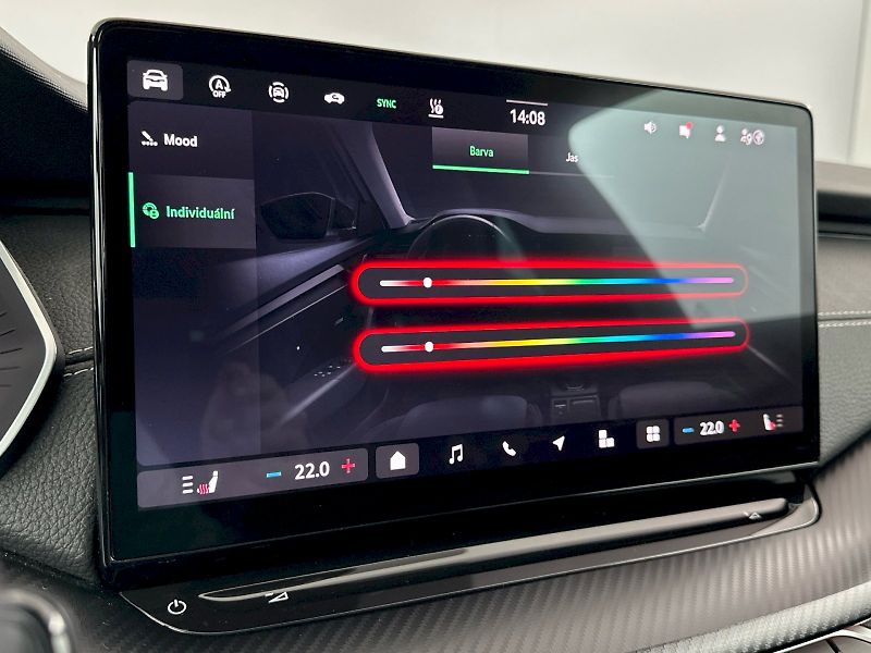 Škoda Octavia (2025) Combi DSG 2.0TSI 150kW 4x4 Spo - fotka 22 z 36
