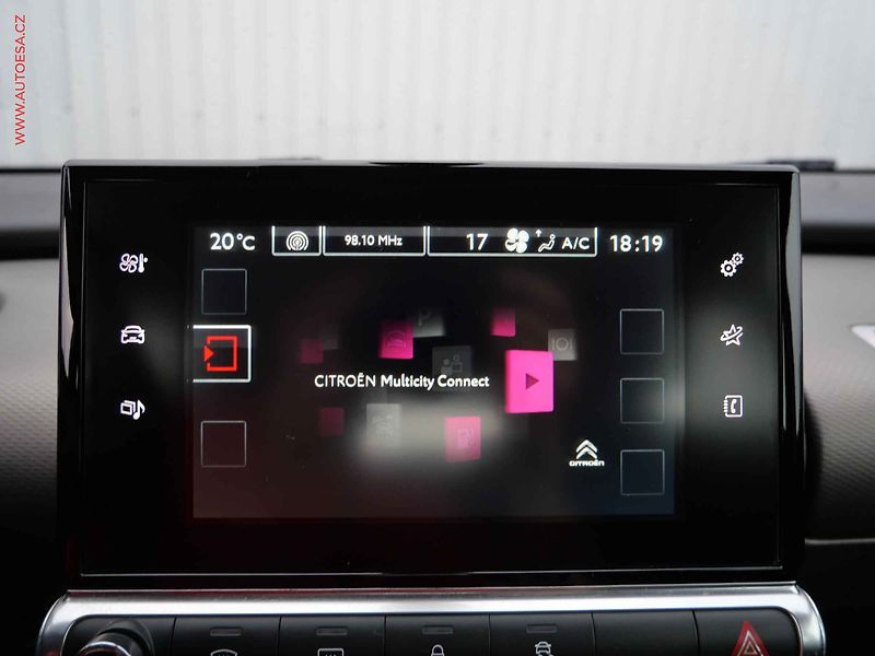 Citroën C4 Cactus (2015) 1.2 PT, ČR, AC, tempo, park - fotka 17 z 21