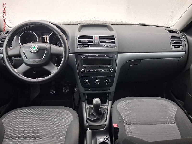 Škoda Yeti (2012) 1.4 TSi, Active - fotka 8 z 14