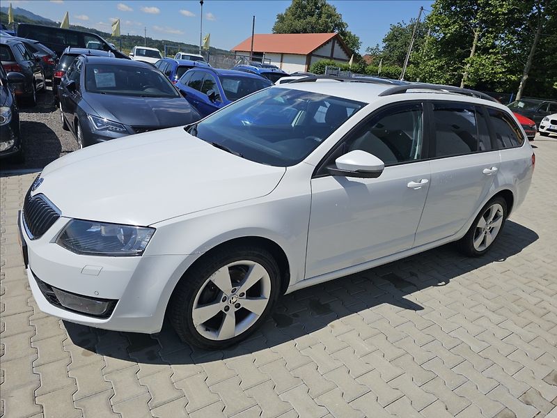Škoda Octavia 2,0TDi 110KW Elegance TZ - fotka 10 z 49