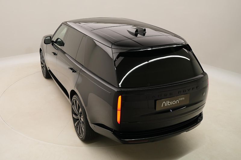 Land Rover Range Rover (2026) SV BLACK P615 LWB  - fotka 13 z 115