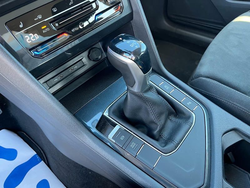 Volkswagen Tiguan 2.0TDI DSG 110kW 1.Maj DPH TZ - fotka 4 z 6