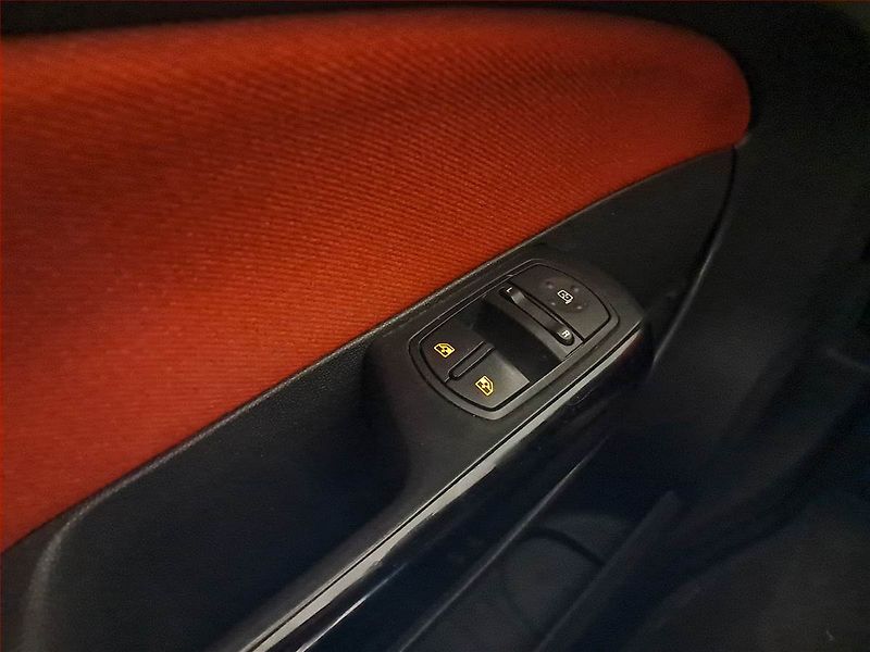 Opel Corsa (2008) 1.2, nová STK, udržované - fotka 16 z 16