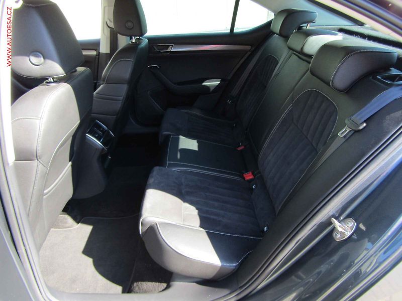 Škoda Superb (2021) 2.0 TDi, ČR, DSG, navi, LED - fotka 10 z 20
