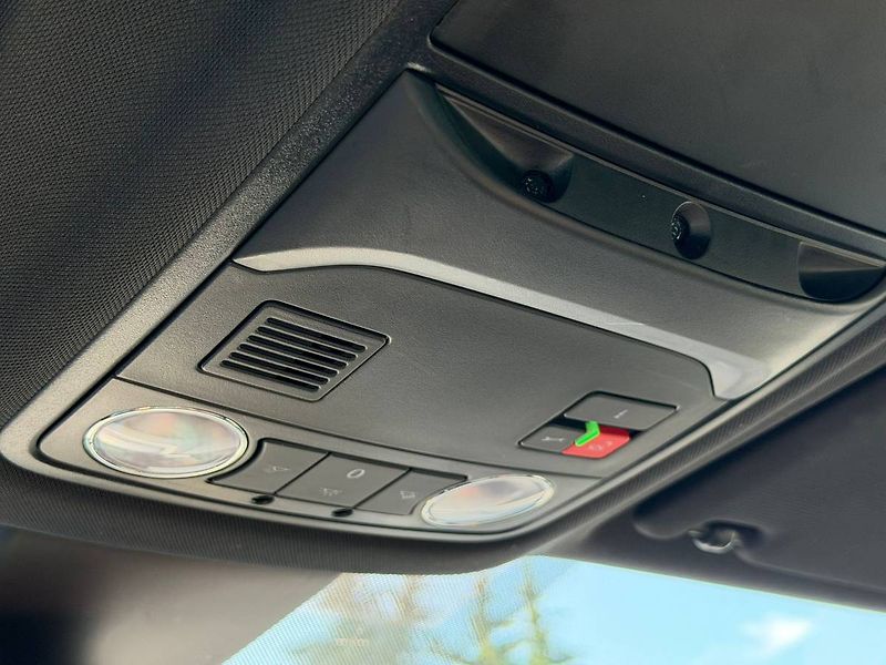 Škoda Karoq Sportline Exclusive 1,5 TSI 11 - fotka 30 z 33