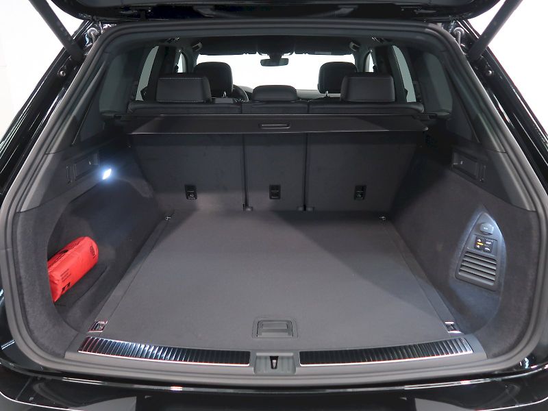 Volkswagen Touareg (2026) R-LINE V6 3,0TDI 170 KW 4MOTIO - fotka 39 z 42