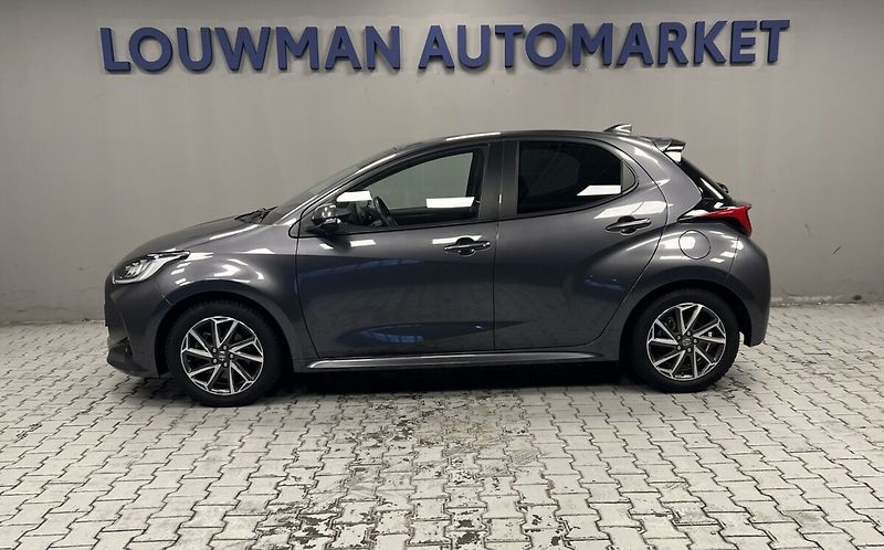 Toyota Yaris 1,5 Hybrid AT COMFORT STYLE TE - fotka 16 z 16