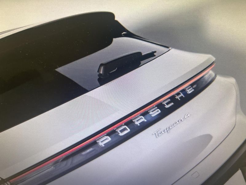 Porsche Taycan 4 CROSS TURISMO 91% - fotka 8 z 8