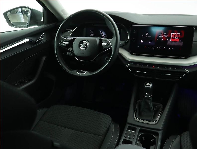 Škoda Octavia (2023) 2.0 TDI - fotka 7 z 15