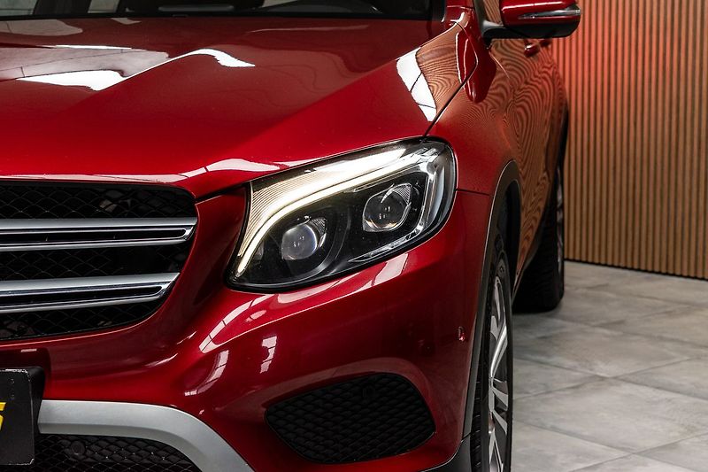 Mercedes-Benz GLC 250d 4MATIC*ACC*TAŽNÉ*DPH - fotka 38 z 44