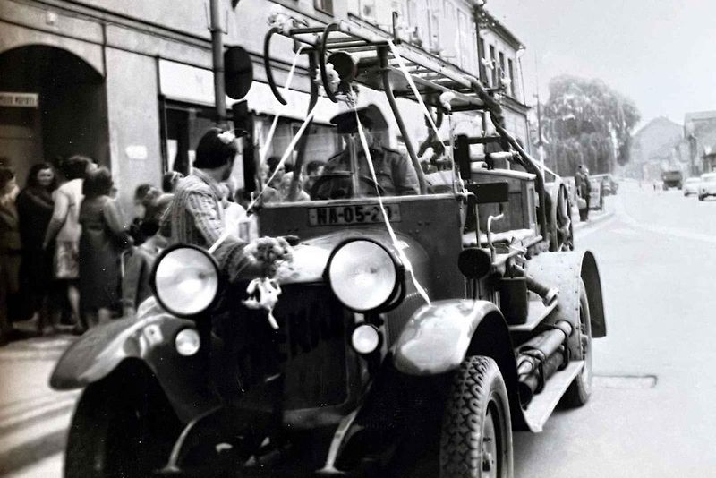Fotosoutěž Svatební auto 1. kolo