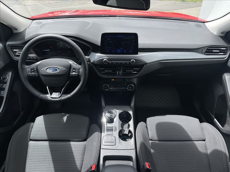 Ford Focus 1,5 Ecoblue A8 Titanium Style - fotka 6 z 23
