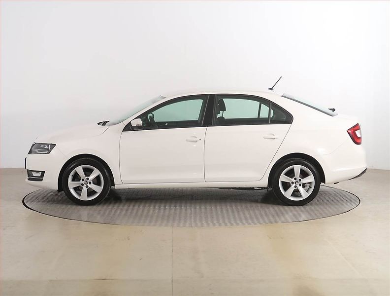Škoda Rapid (2017) Ambition 1.4 TDI, Serv.kniha - fotka 3 z 18