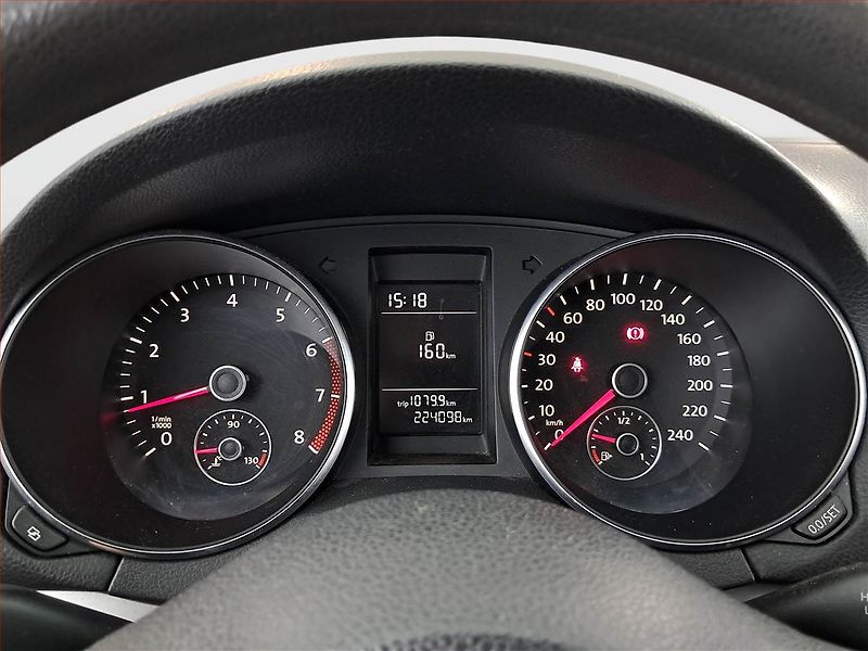 Volkswagen Golf (2009) 1.4 16V, po STK, Tažné - fotka 10 z 13