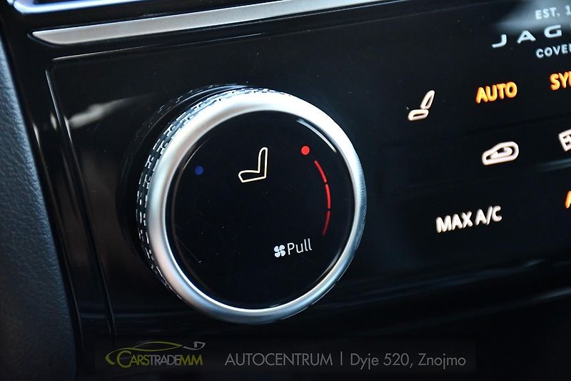 Jaguar E-Pace D165 AWD - fotka 32 z 51