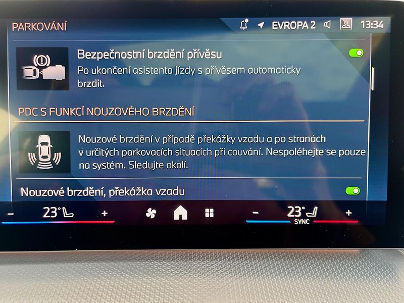 BMW X2 (2025) xDrive20dM ACC HUD Ad.LED PANO - fotka 38 z 48