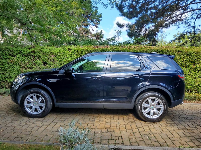 Land Rover Discovery Sport (2018) 2.0 TD4 AWD 110kW AT - fotka 3 z 19