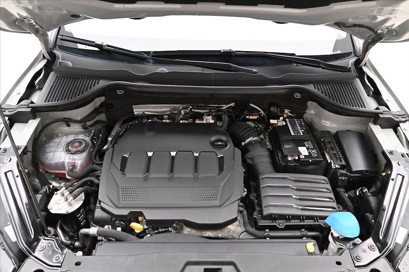 Škoda Karoq 2,0 TDI 85kW DSG VIRTUAL EL.KU - fotka 9 z 31