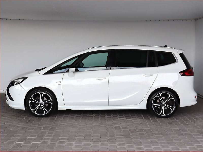 Opel Zafira (2015) 1.6 CDTI, Serv.kniha, Tempomat - fotka 3 z 18