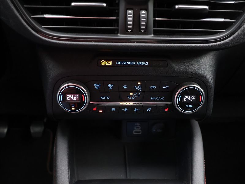 Ford Kuga 1,5 EB 110kW ST-Line - fotka 18 z 26